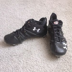 Under Armour Cleats & Under Armour Receiver Gloves